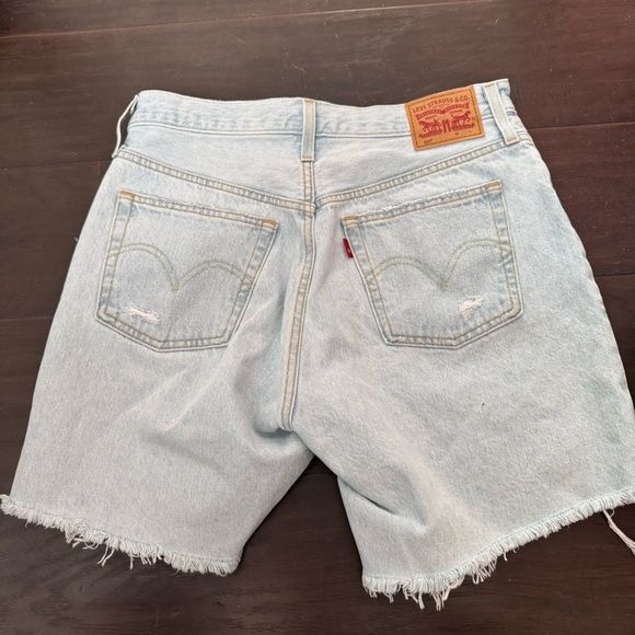 Levi’s 501 Light Blue Distressed Denim Shorts cut off boho western festival 29 - Picture 4 of 9
